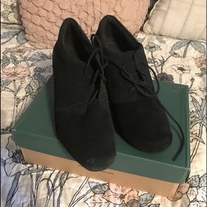 Clarks England black lace up booties